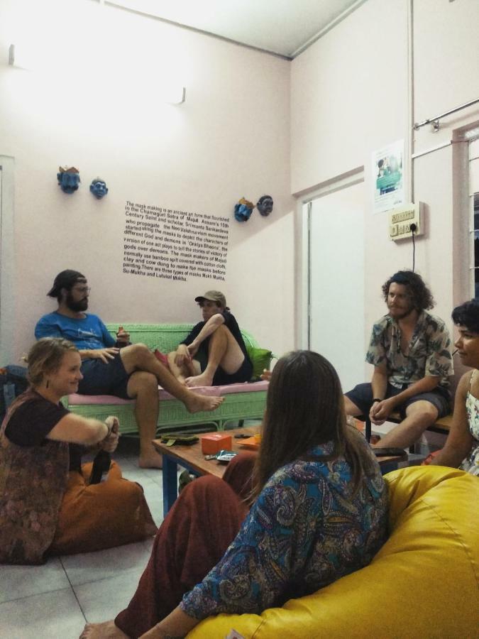 Gibbon Backpackers Hostel Gauháti Kültér fotó