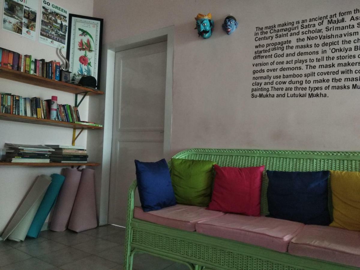 Gibbon Backpackers Hostel Gauháti Kültér fotó